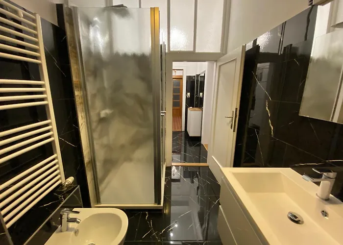 דירה Honiger Historic Townhouse Center 12min - Airport 11min וינה