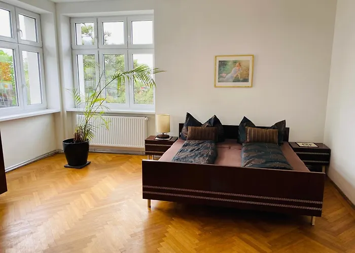 דירה Honiger Historic Townhouse Center 12min - Airport 11min וינה