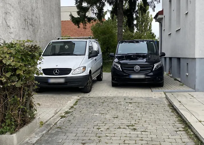 Honiger Historic Townhouse Center 12min - Airport 11min דירה *
